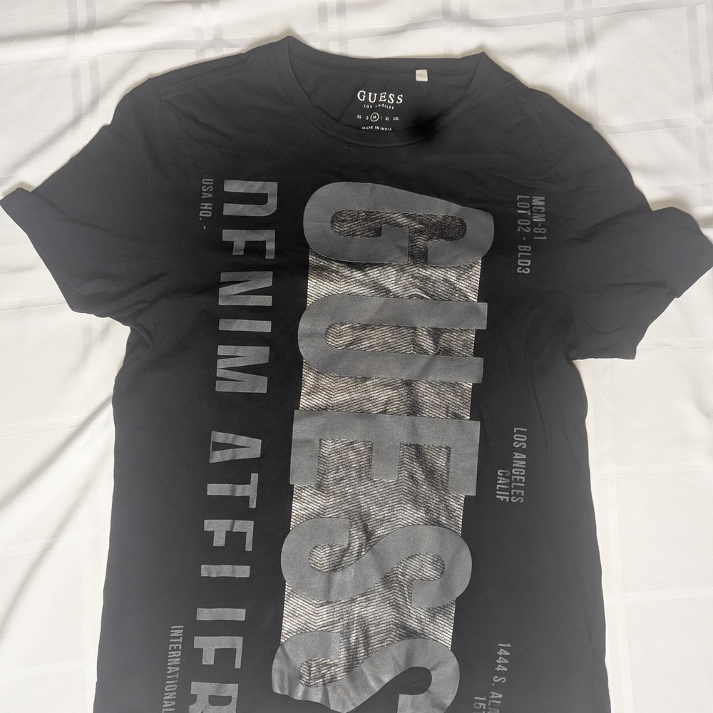 GUESS Black Graphic T-Shirt for Men